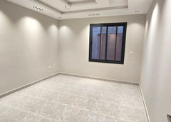 Roof – Al Sawari District – 375 m² – 7 Rooms