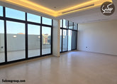 Roof – Al Nahdah District – 235 m² – 5 Rooms