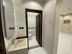 شقة – حي التيسير – 180 م² – 5 غرف