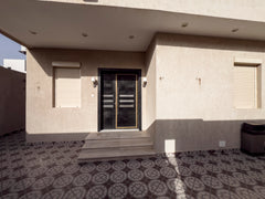 فيلا في حي الرياض – 420 م² – متعددة الوحدات