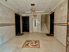 Apartment Building in Al Faisaliyah (5) – 594 m² – Multi-Unit